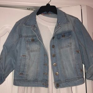 Light denim rolled sleeve